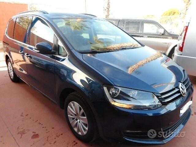 Usata VW Touran Highline 115 CV (84 kW) 2018 Blu Monovolume