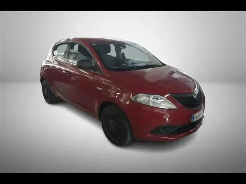 Usata Lancia Ypsilon 69 CV (50 kW) 2019 Grigio chiaro