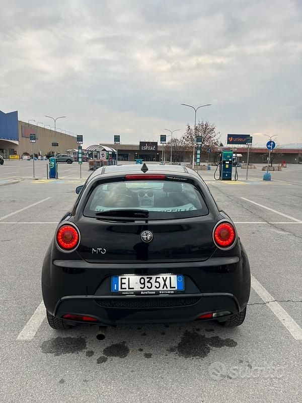 Usata Alfa Romeo MiTo 78 CV (57 kW) 2014 Nero Utilitaria