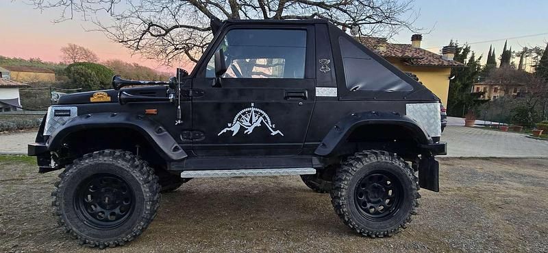 Usata Suzuki Samurai 64 CV (47 kW) 1989 Nero SUV