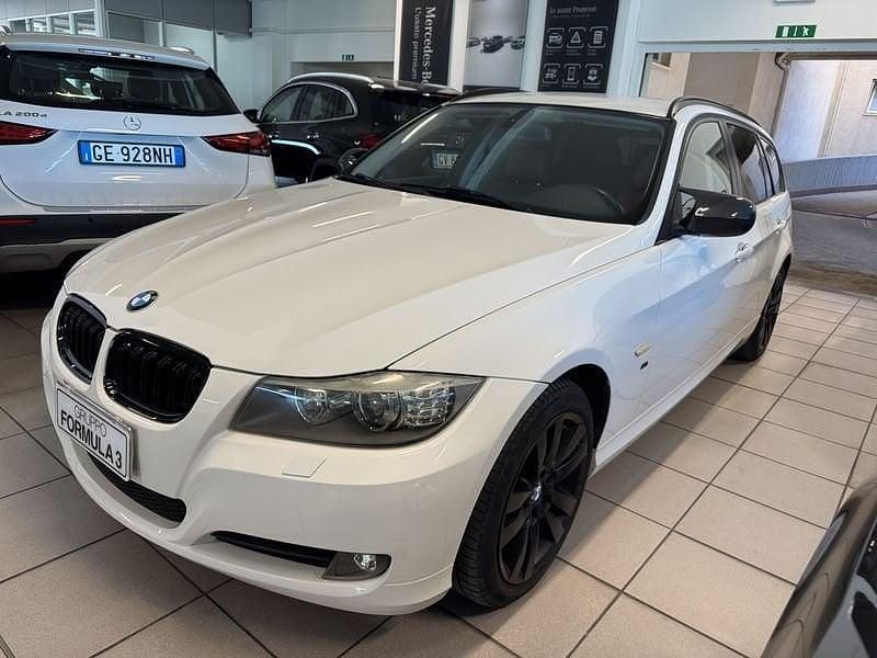 Bianco Usata 2012 BMW 320 Sport Line Station wagon | 7900 € (Ottimo prezzo) - Immagine 1/4