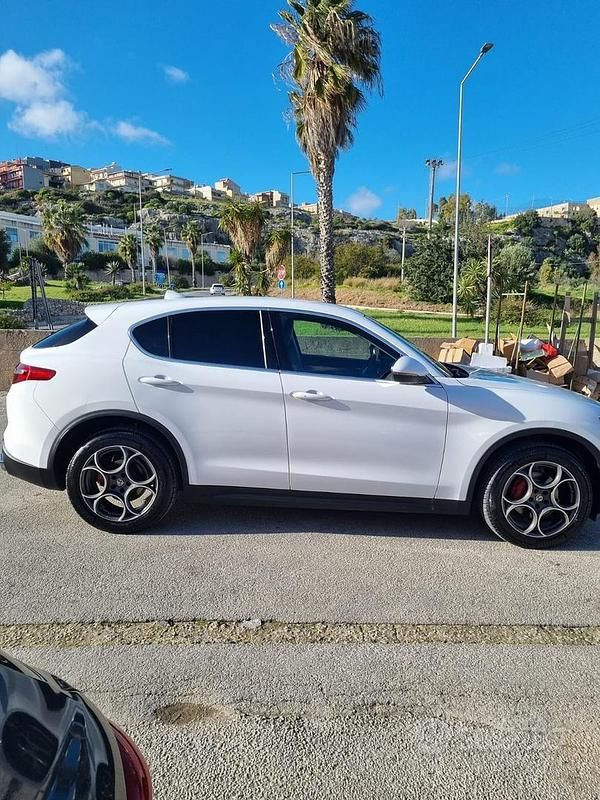 Usata Alfa Romeo Stelvio 210 CV (154 kW) 2018 Bianco SUV