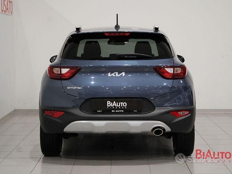 Usata Kia Stonic 100 CV (73 kW) 2023 Grigio SUV