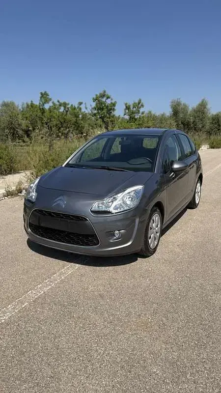 Używany Citroën C3 Exclusive 60 KM (44 kW) 2014 Sedan/Limuzyna