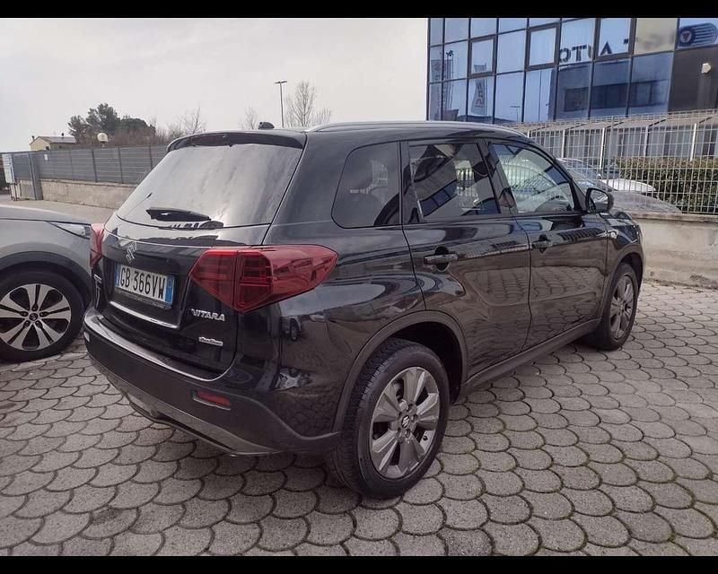 Usata Suzuki Vitara Cool 111 CV (81 kW) 2020 Nero SUV