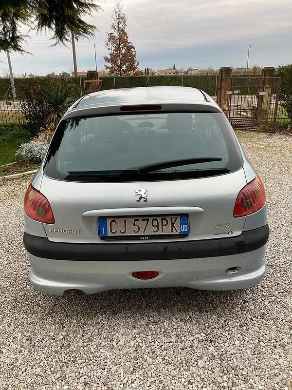 Usata Peugeot 206 2003 Blu Berlina