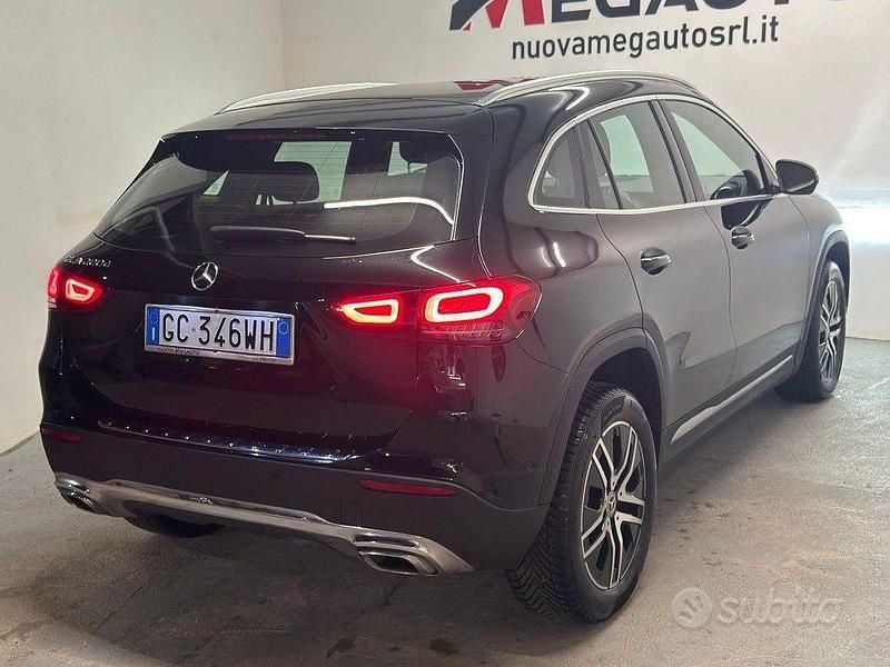 Usata Mercedes GLA200 150 CV (110 kW) 2021 Nero SUV