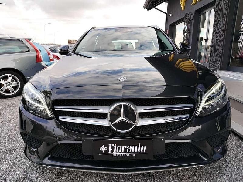 Usata Mercedes C200 Premium 184 CV (135 kW) 2021 Nero Station wagon