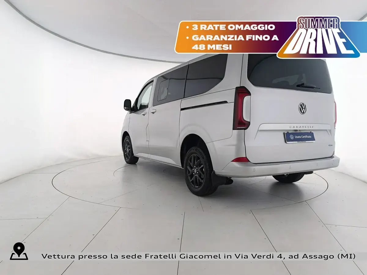 Usata VW Caravelle Life 150 CV (110 kW) 2025 Light grey metallizzato Furgone