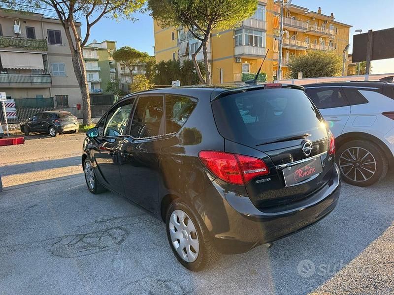 Usata Opel Meriva Cosmo 95 CV (69 kW) 2015 Nero Monovolume