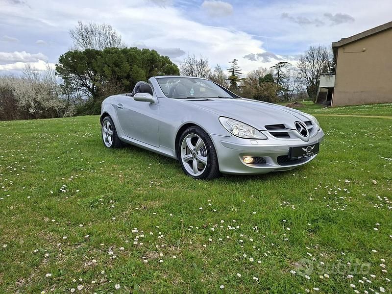 Usata Mercedes SLK350 272 CV (200 kW) 2004 Grigio Cabrio