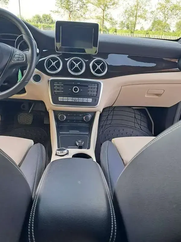 Usata Mercedes CLA200 Premium 136 CV (100 kW) 2017 Nero Coupé