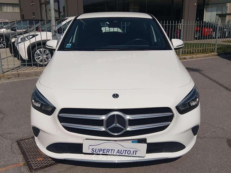 Usata Mercedes B180 Executive 116 CV (85 kW) 2019 Bianco Monovolume