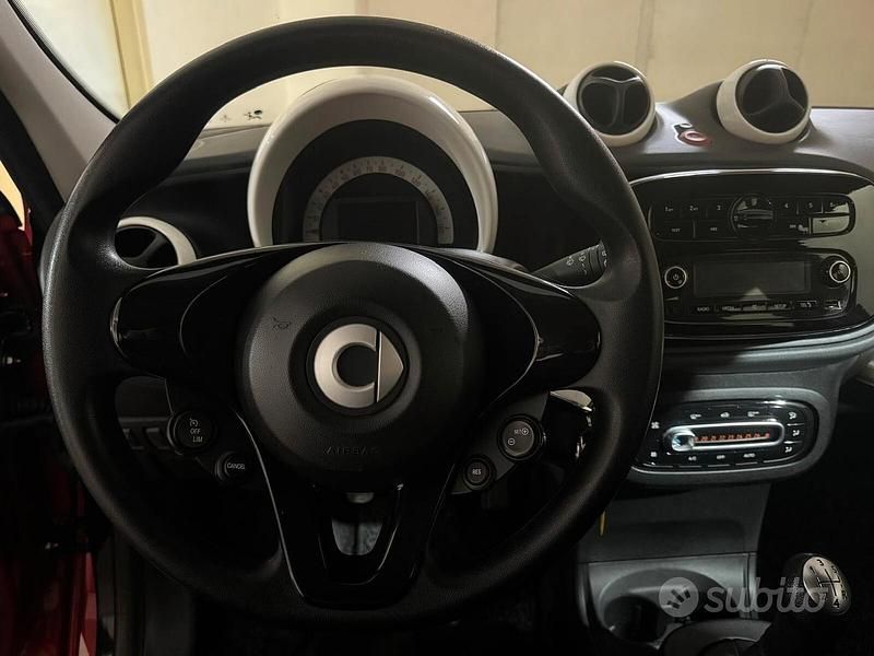 Usata Smart ForFour Passion 70 CV (51 kW) 2016 Rosso Utilitaria