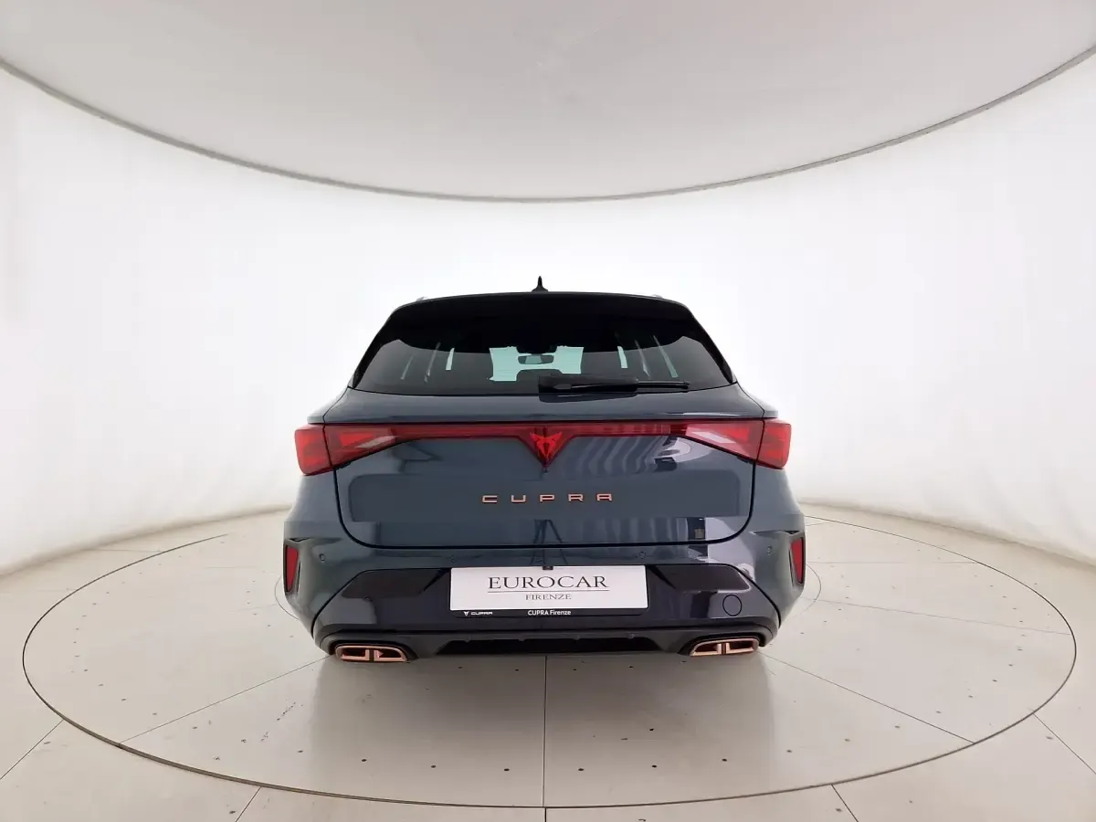 Usata Cupra Leon 204 CV (150 kW) 2025 Fiord blue Station wagon