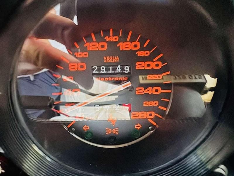 Usata Ferrari 328 271 CV (199 kW) 1989 Rosso Cabrio