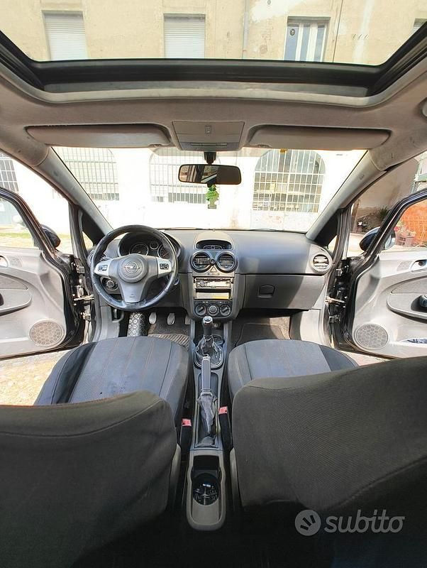 Usata Opel Corsa 75 CV (55 kW) 2008 Nero