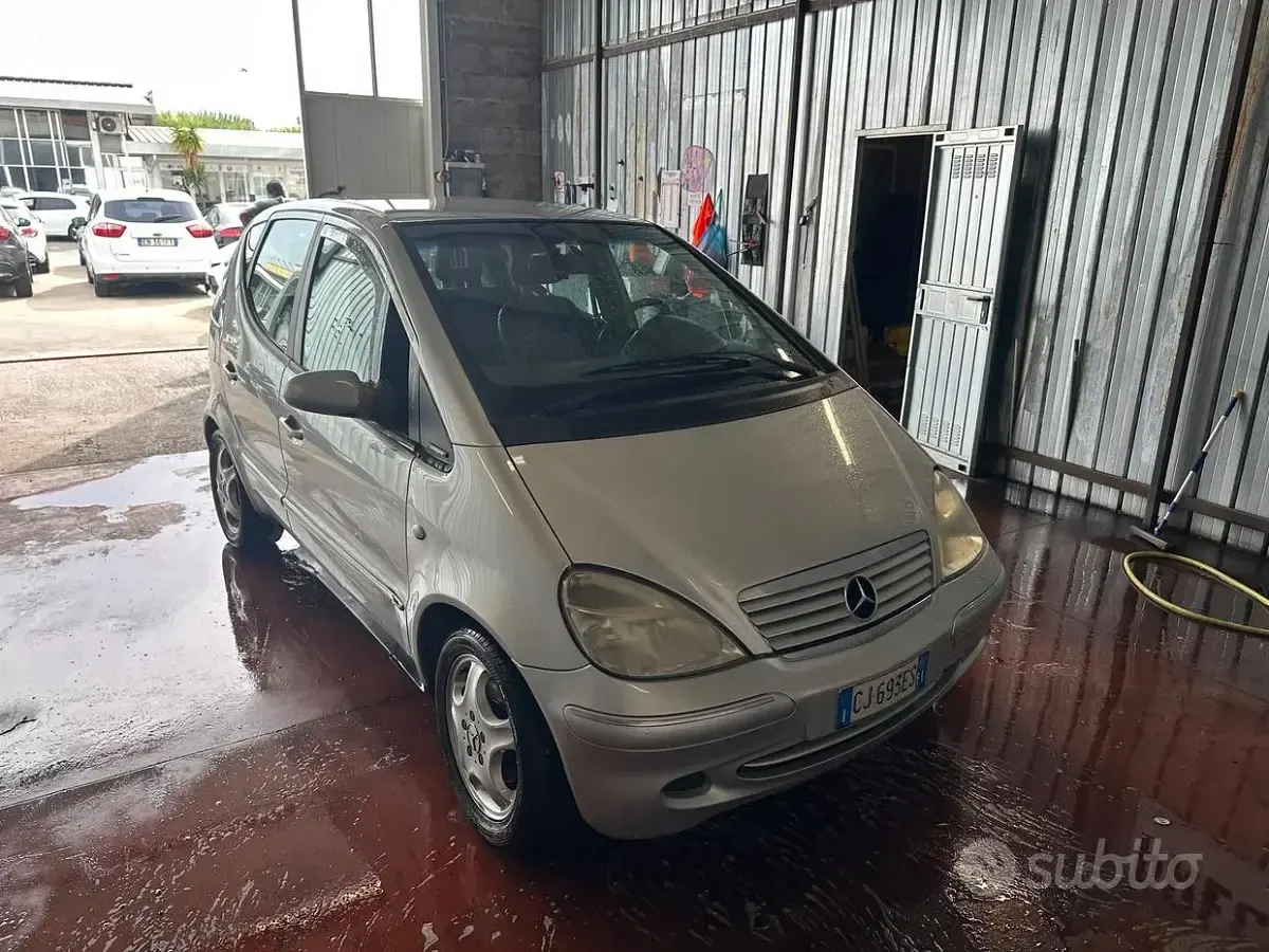 Usata Mercedes A160 Elegance 102 CV (75 kW) 2004 Berlina