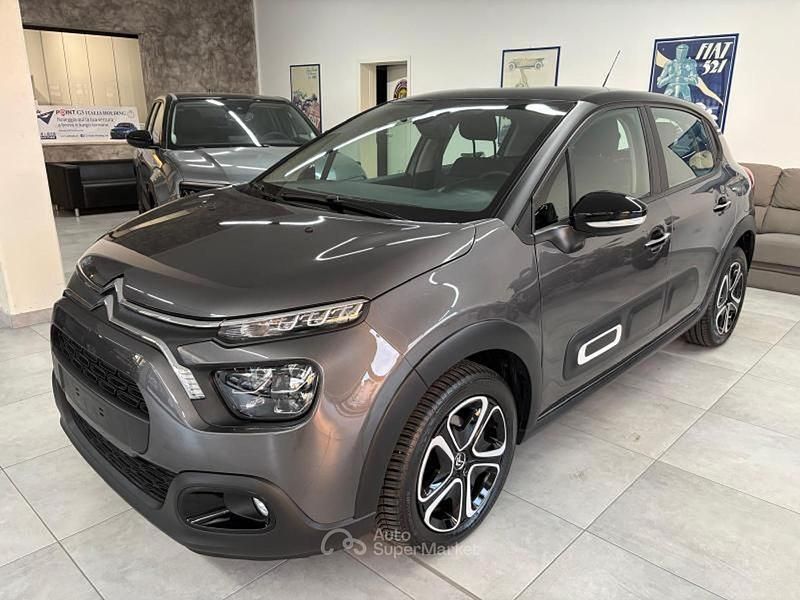 Usata Citroën C3 Shine 102 CV (75 kW) 2022 Gray Utilitaria