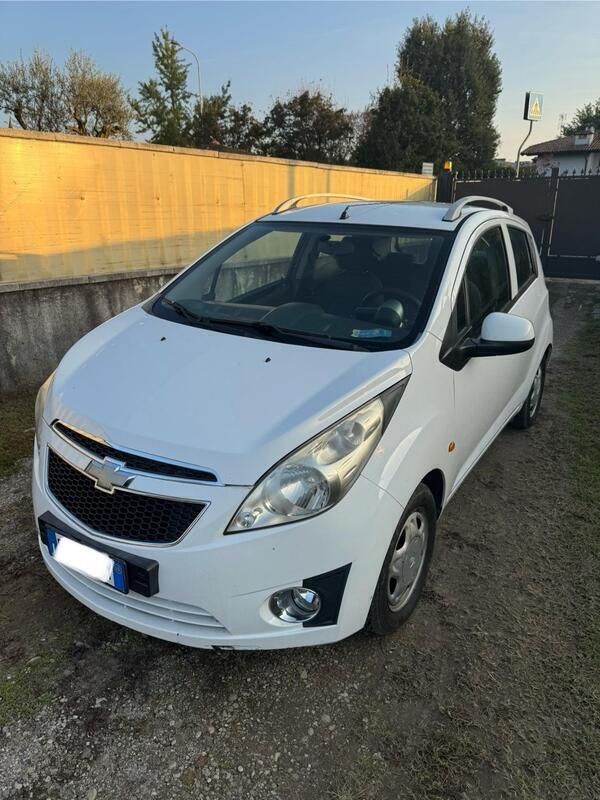 Bianco Usata 2010 Chevrolet Spark LS Due volumi | 2500 € - Immagine 1/4
