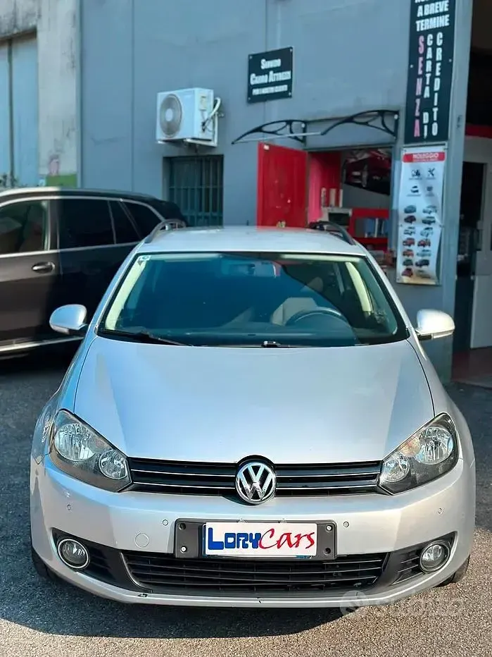Usata VW Golf VI Comfortline 105 CV (77 kW) 2010 Grigio Station wagon