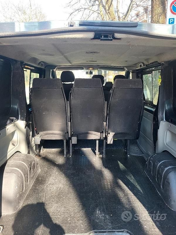 Usata Renault Trafic 82 CV (60 kW) 2006 Grigio Monovolume