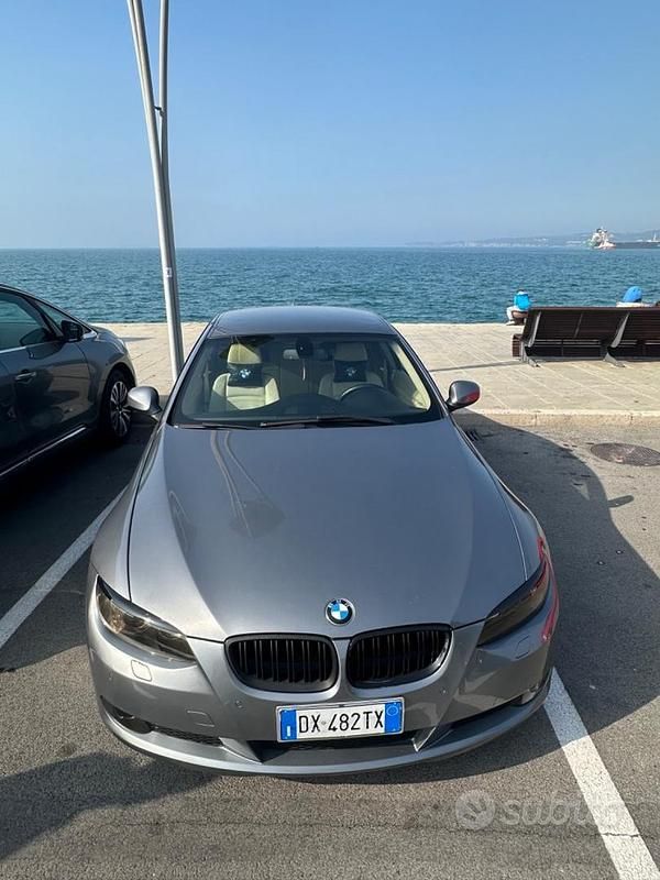 Usata BMW 325 197 CV (144 kW) 2009 Grigio Station wagon