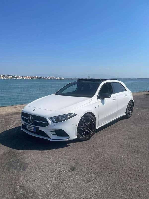 Usata Mercedes A180 Premium 116 CV (85 kW) 2021 Berlina