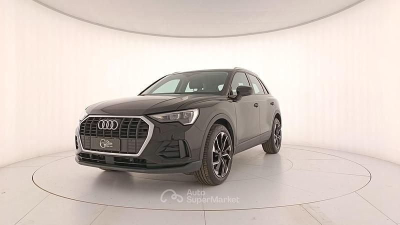 Nero Usata 2022 Audi Q3 Business SUV | 29.900 € (Super prezzo) - Immagine 1/4