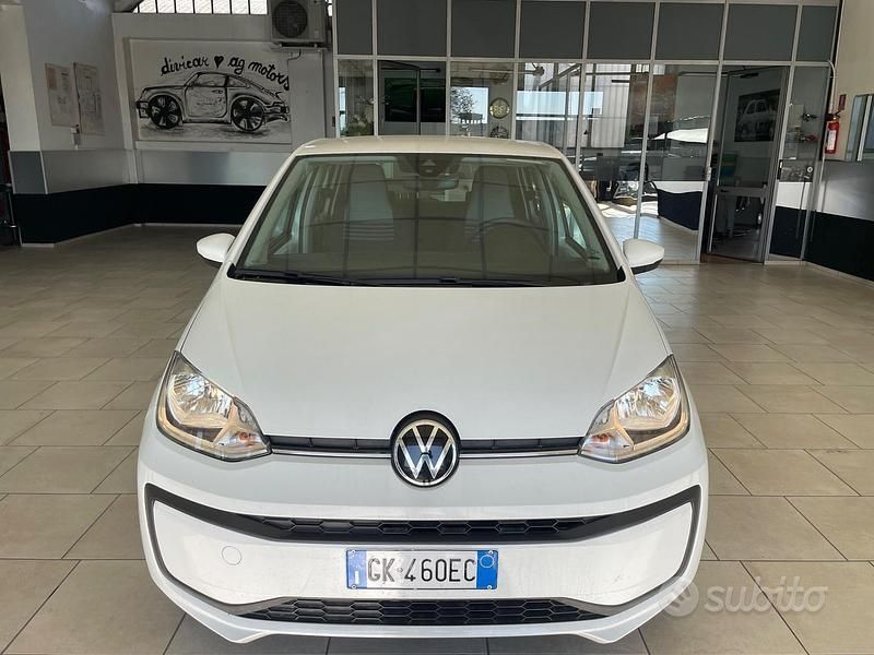 Usata VW up! Move 65 CV (47 kW) 2022 Bianco Utilitaria