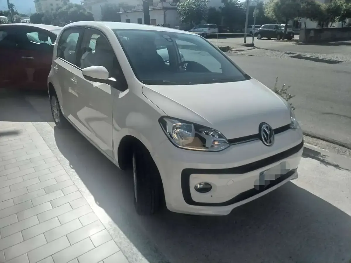 Usata VW up! move up! 60 CV (44 kW) 2016 Bianco Utilitaria