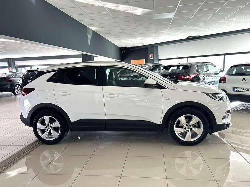 Usata Opel Grandland X Innovation 131 CV (96 kW) 2019 Bianco SUV