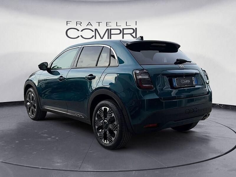 Usata Fiat 600 La Prima 101 CV (74 kW) 2025 Verde mare d'italia SUV