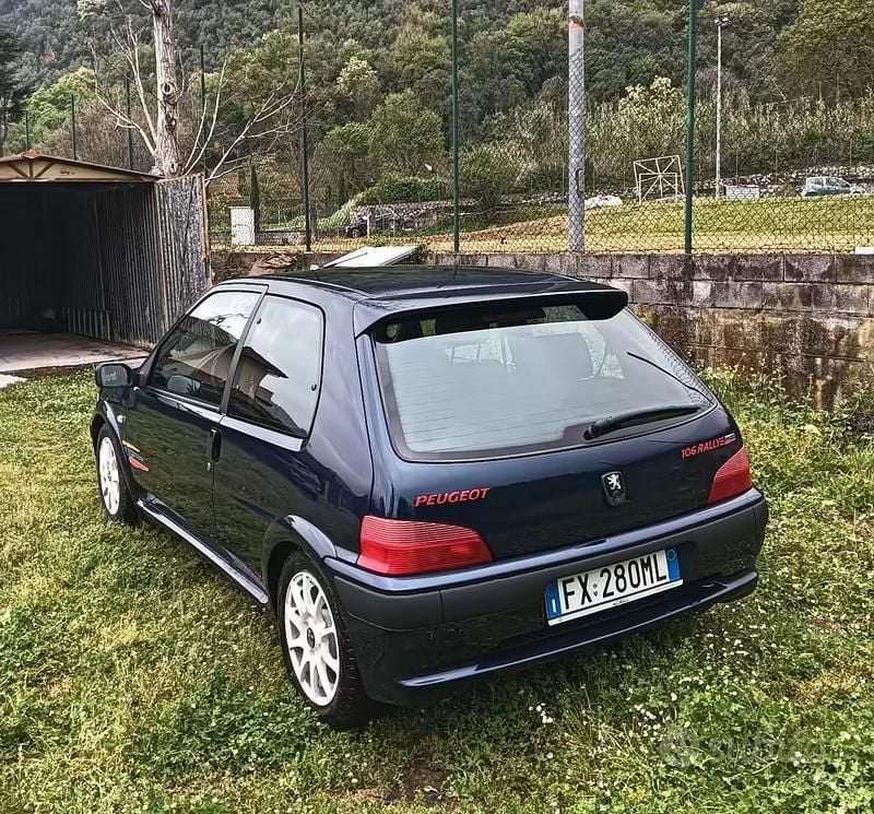 Usata Peugeot 106 118 CV (86 kW) 2000 Blu Utilitaria