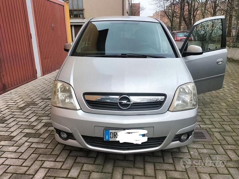 Usata Opel Meriva 89 CV (65 kW) 2008 Grigio Monovolume