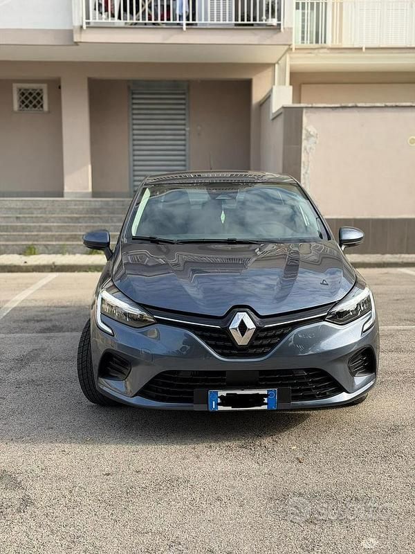 Grigio Usata 2021 Renault Clio V Utilitaria | 10.500 € (Ottimo prezzo) - Immagine 1/4