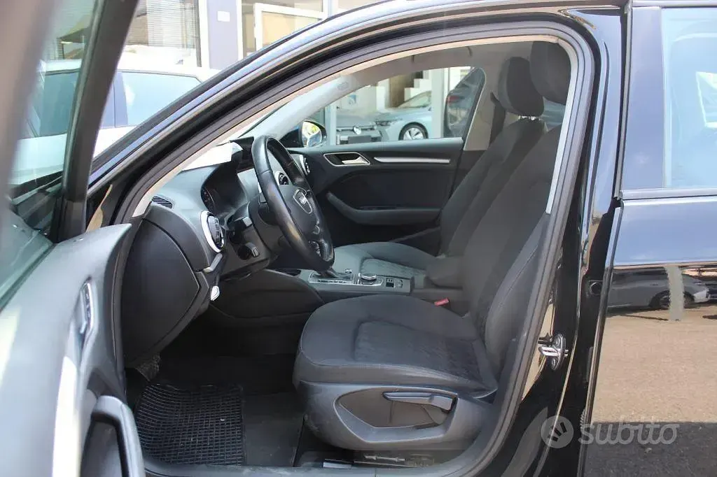 Usata Audi A3 Attraction 110 CV (80 kW) 2015 Nero Berlina