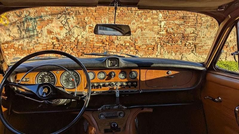 Usata Jaguar 420 163 CV (119 kW) 1967 Blu/azzurro Berlina