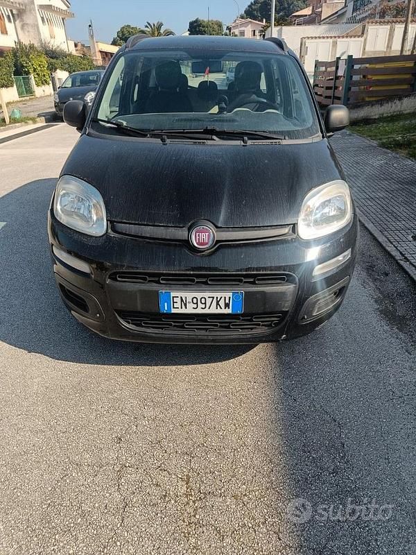 Usata Fiat Panda Easy 80 CV (58 kW) 2012 Nero Utilitaria