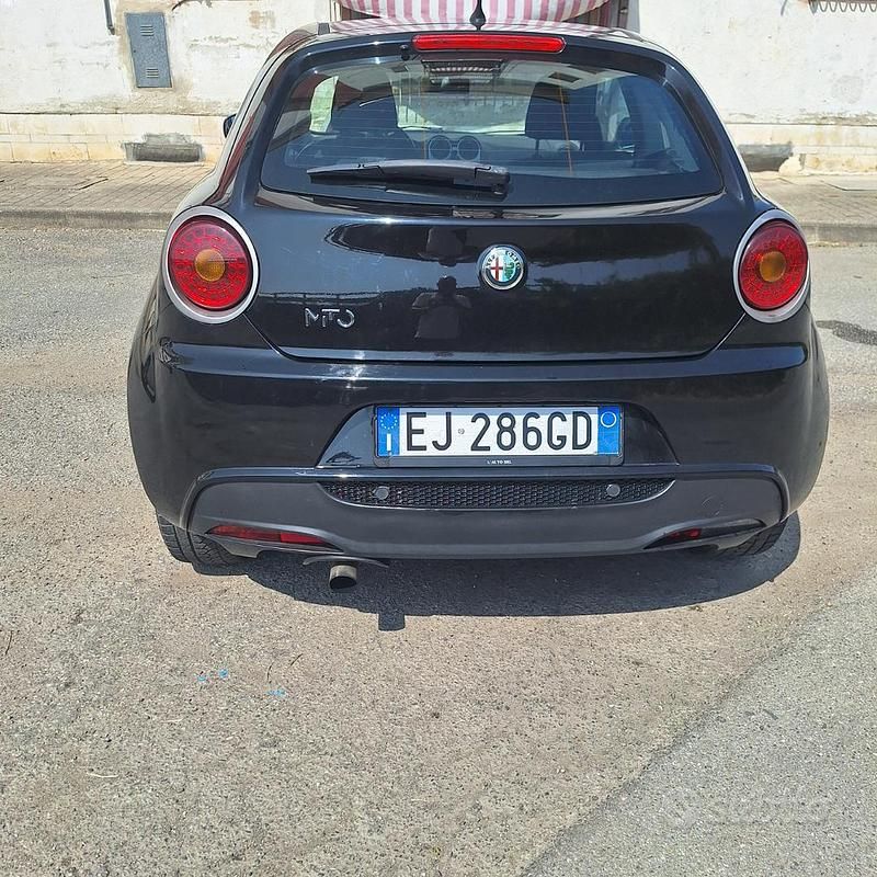 Usado Alfa Romeo MiTo 95 CV (69 kW) 2011 Negro Utilitario