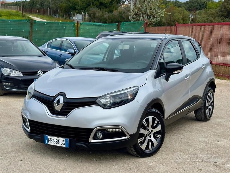 Occasion Renault Captur 110 ch (80 kW) 2017 Gris SUV