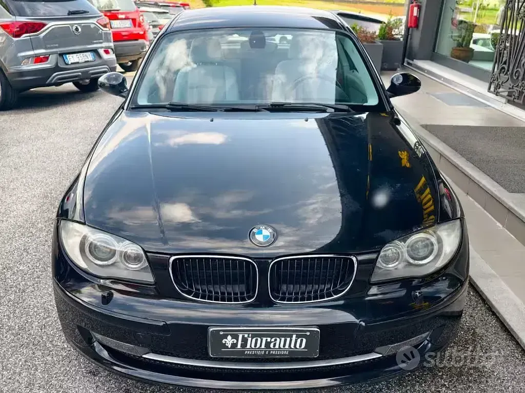 Usata BMW 116 122 CV (89 kW) 2009 Utilitaria
