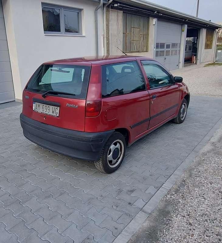 Usata Fiat Punto S 58 CV (42 kW) 1997 Berlina