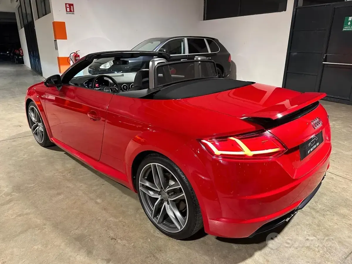 Usata Audi TT Roadster S-Line 230 CV (169 kW) 2016 Rosso Cabrio