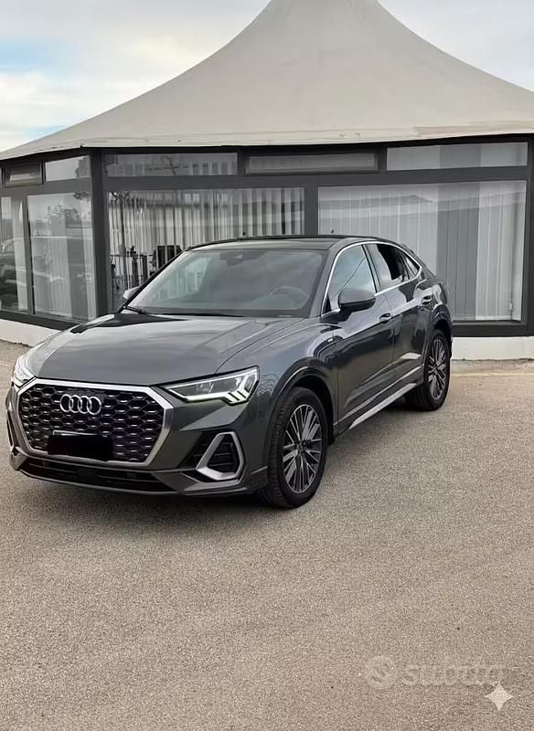 Usata Audi Q3 Comfort 150 CV (110 kW) 2022 Grigio SUV