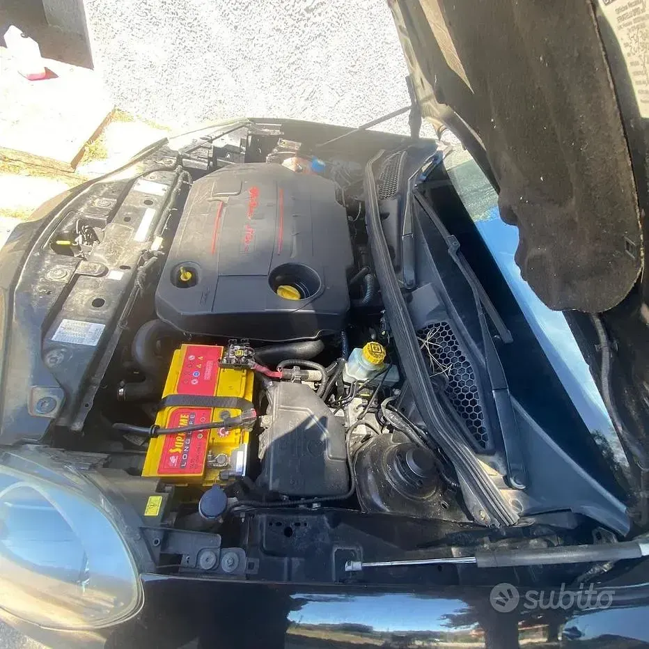 Usata Alfa Romeo Giulietta 140 CV (102 kW) 2012 Nero Utilitaria