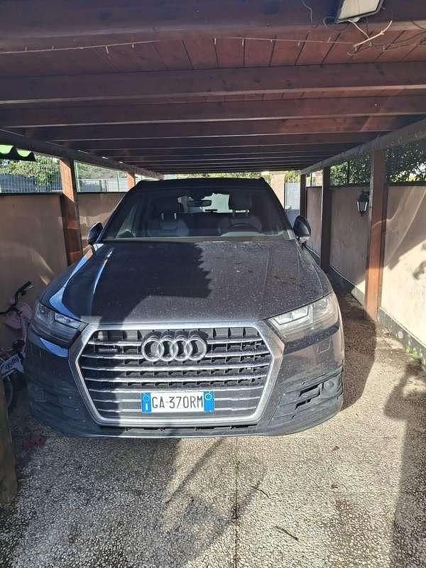 Usata Audi Q7 Sport 231 CV (169 kW) 2019 Grigio SUV