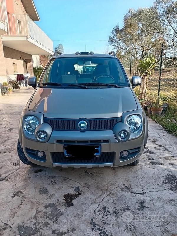 Usata Fiat Panda 4x4 Cross 95 CV (69 kW) 2007 Utilitaria