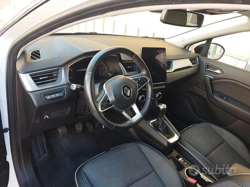 Usata Renault Captur 100 CV (73 kW) 2021 Bianco SUV