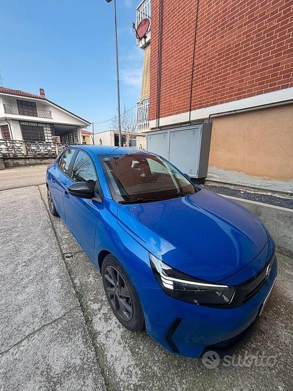 Usata Opel Corsa Edition 101 CV (74 kW) 2024 Blu Utilitaria